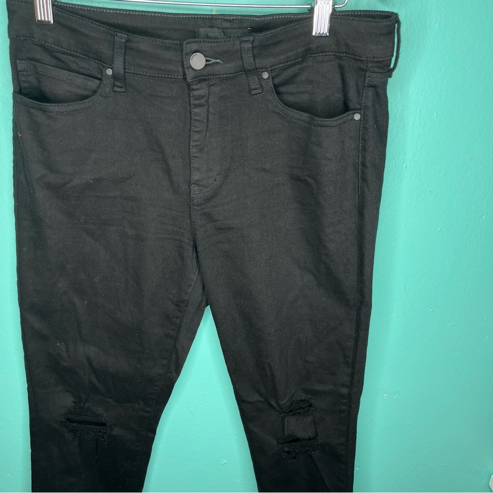Uniqlo Black Ripped skinny Jeans - Picture 4 of 9